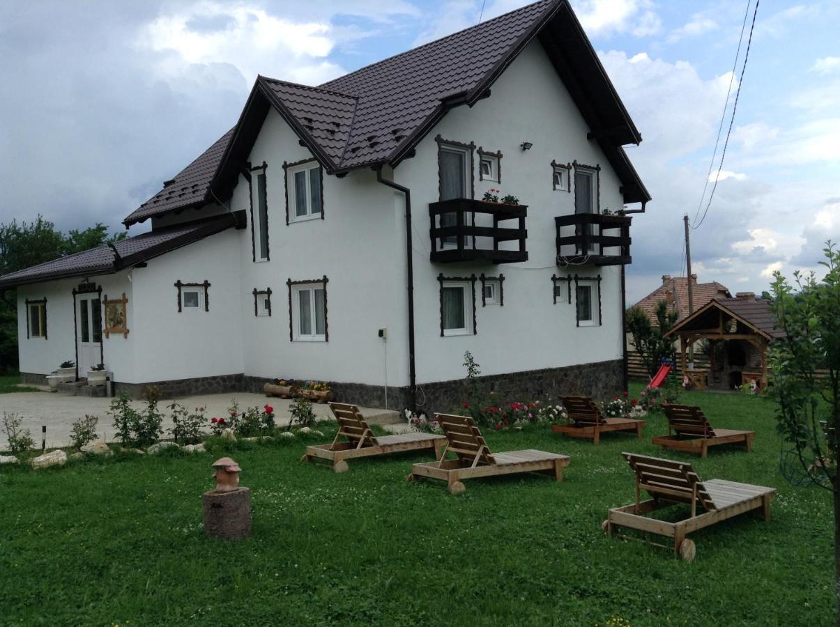 Elder Villa Bran  Exteriör bild