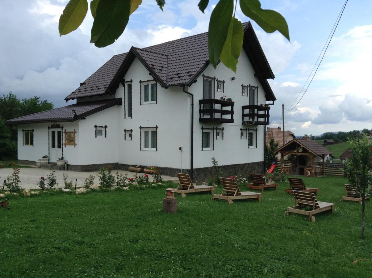Elder Villa Bran  Exteriör bild